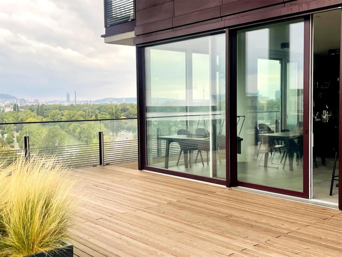 Sunrise Above Sky With Rooftop Pool Viena Exterior foto